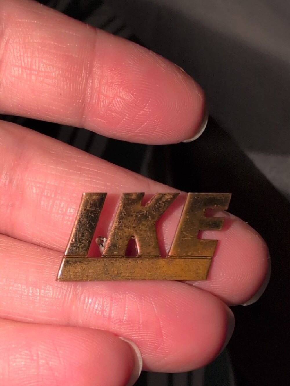 ❤️‍🔥10/$10❤️‍🔥 'IKE' Gold Pin